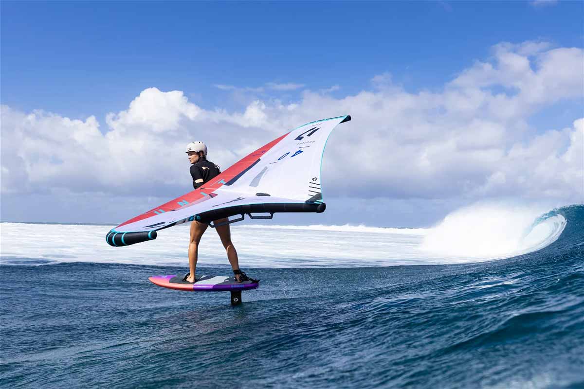 2024 Duotone Unit Wing - Action Shot 02