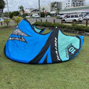 As New Naish Pivot 10m 2022
