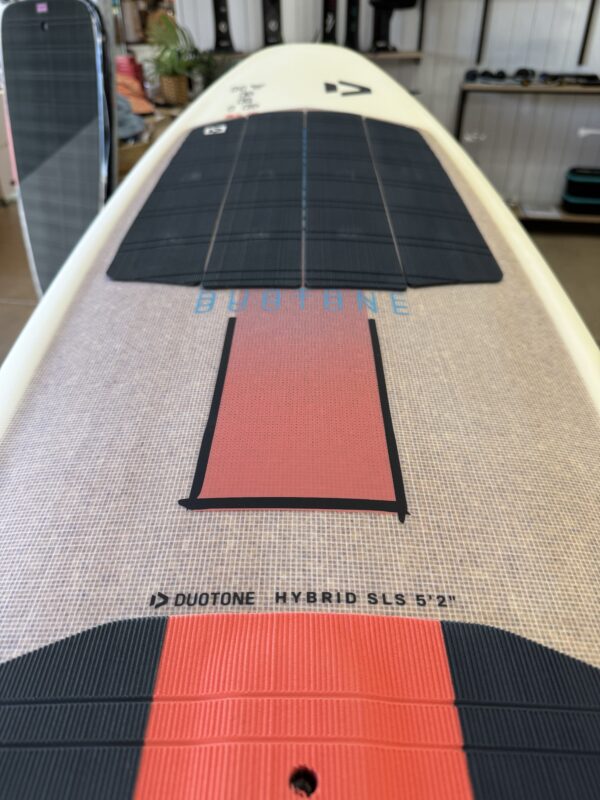 RUNOUT Duotone Kite Foil - Image 5
