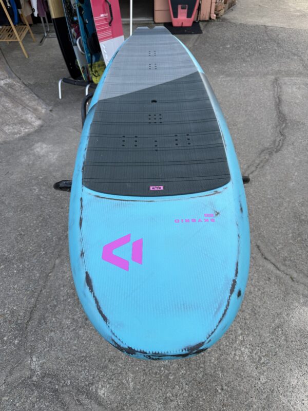 Used Duotone Skybrid 5'8" 85L Foil Board - Image 3