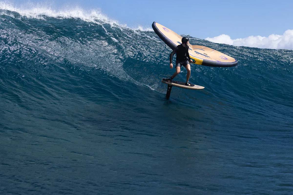 Duotone Sky Style SLS Foil Board 2026 - Gallery Shot 01